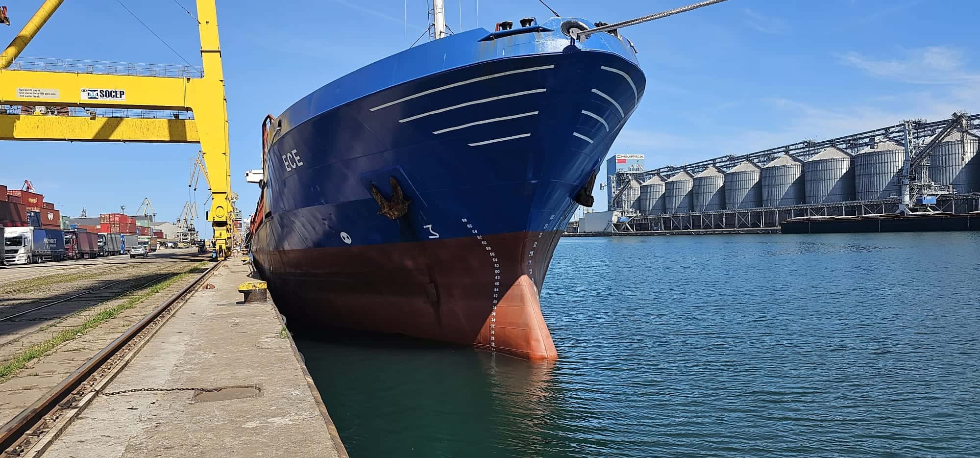 MV ECE — dış görünüm 2